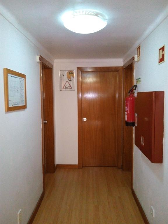 Residencial Moeda Hotel Coimbra Bagian luar foto