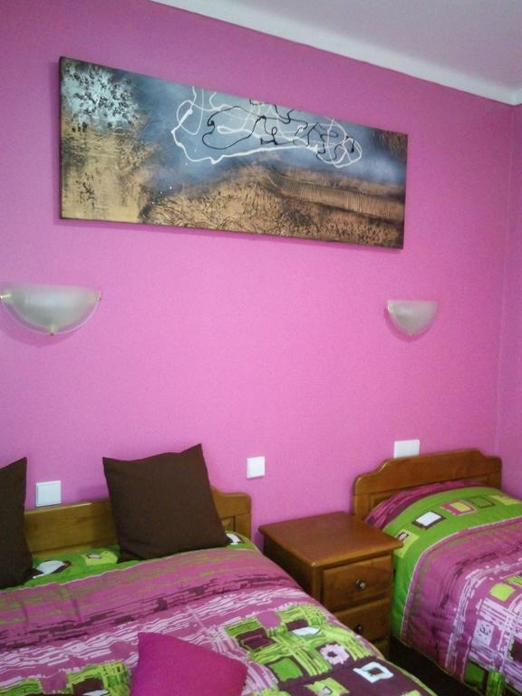 Residencial Moeda Hotel Coimbra Bagian luar foto