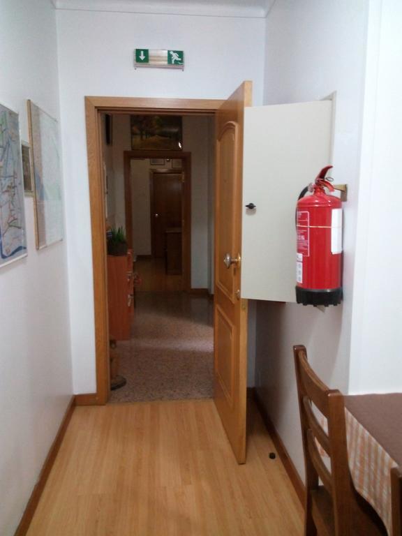 Residencial Moeda Hotel Coimbra Bagian luar foto