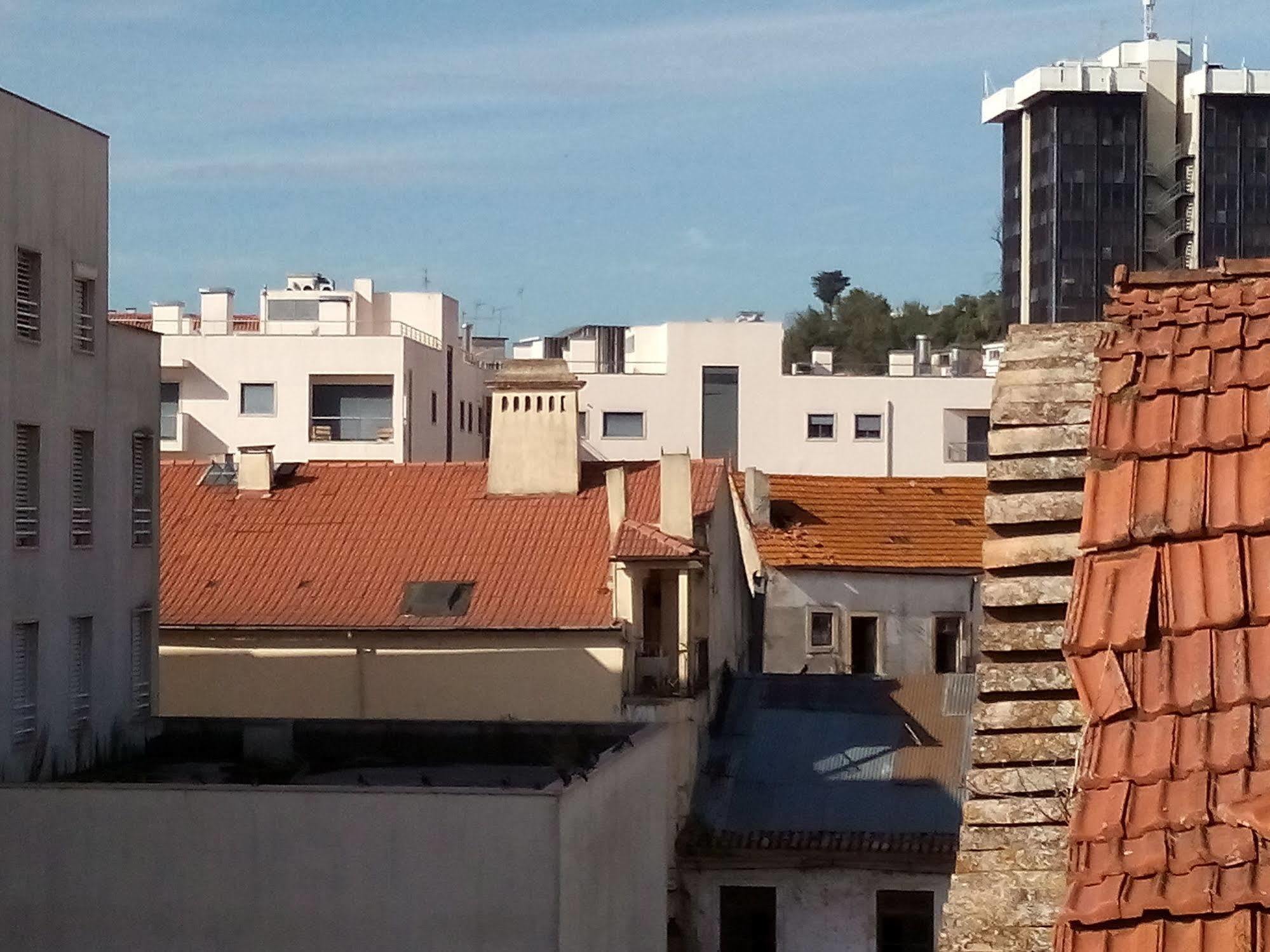 Residencial Moeda Hotel Coimbra Bagian luar foto